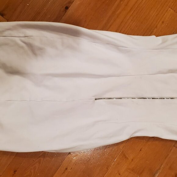 Bebe Ivory Bandage V Dress sz small - Picture 2 of 3